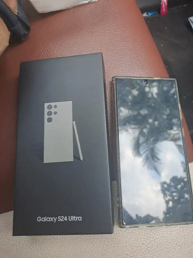 Samsung s24 ultra like neww NEGO