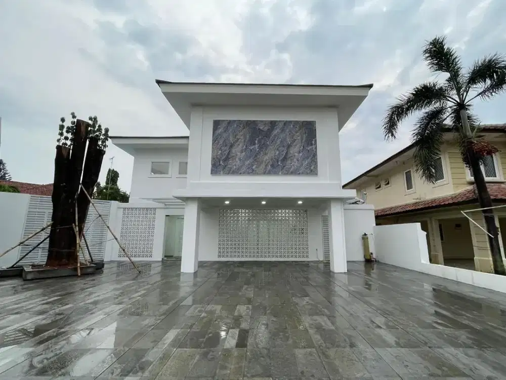 Disewakan Rumah Cluster Taman Menteng Lippo Cikarang PSRA11M