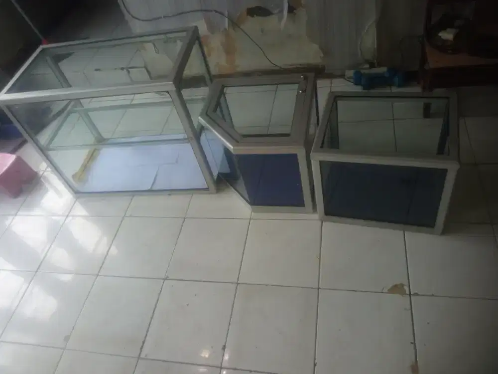 3 buah etalase Murmer + bonus mrh CPT dpt