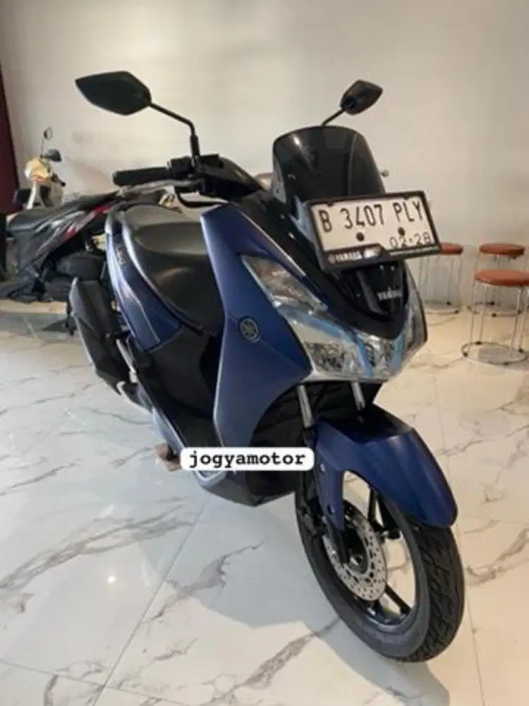 (B) Yamaha Lexi 125 cc tahun 2023 cash & credit