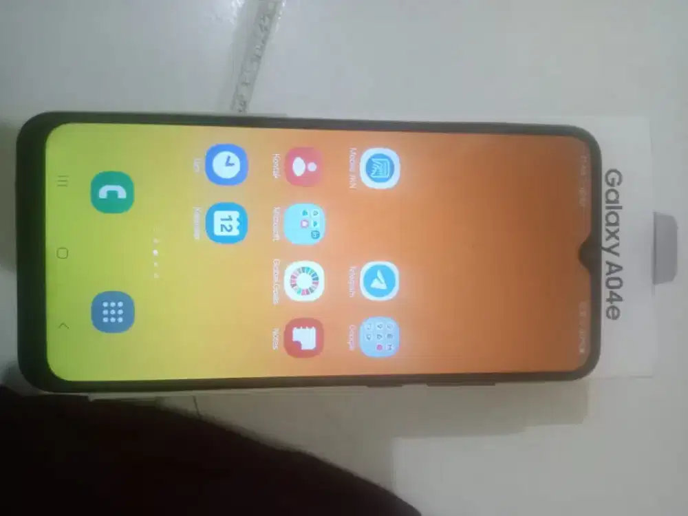 Jual cepat samsung galaxy A04e