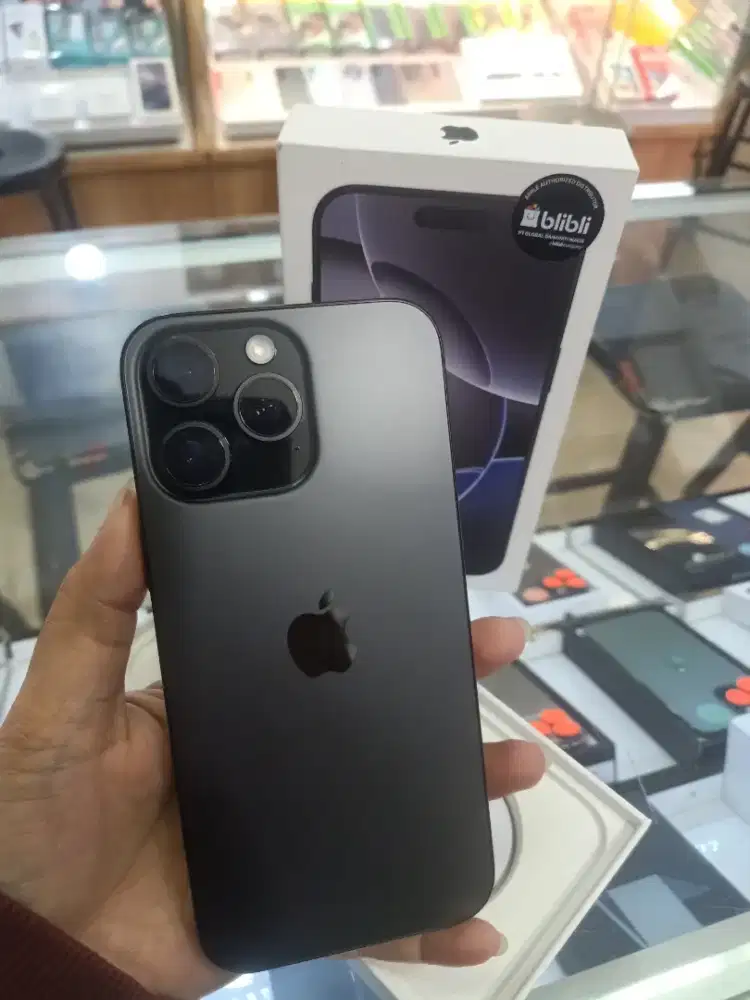 iPhone 16 Pro Max 512GB Black Titanium Garansi Resmi