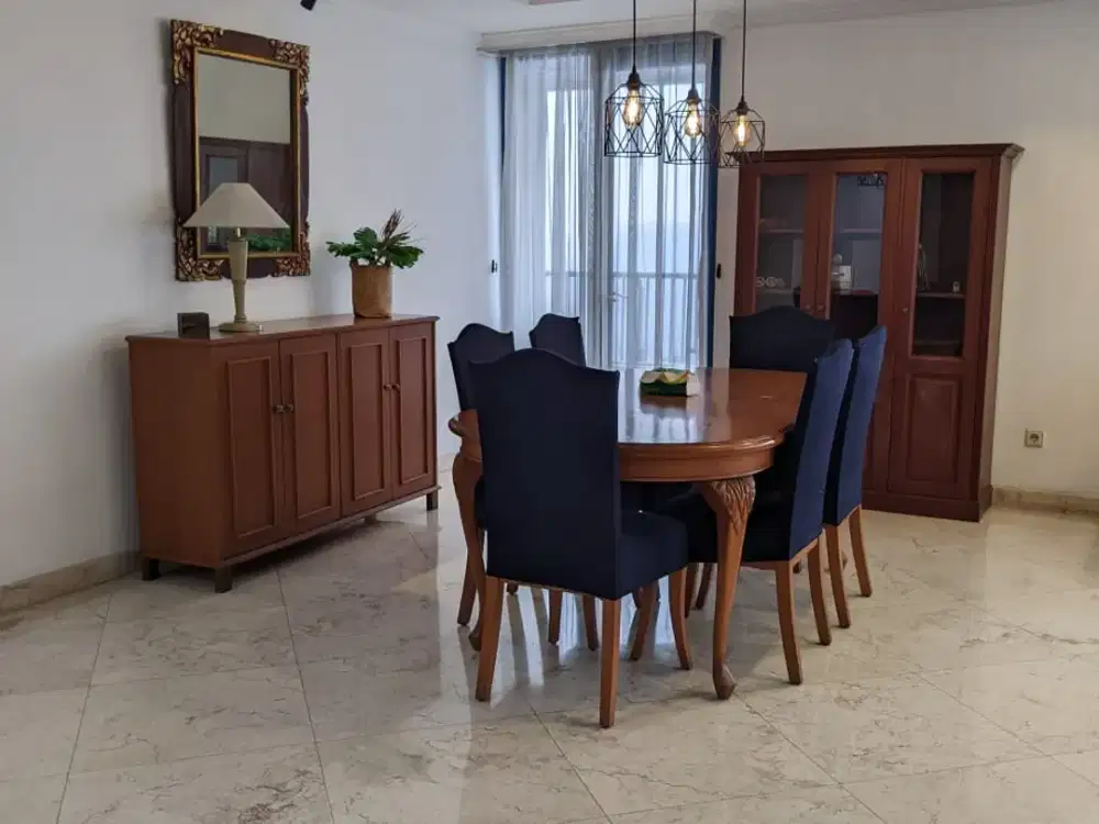 Dijual 3Br Apartemen Park Royale Executive Suites Furnished