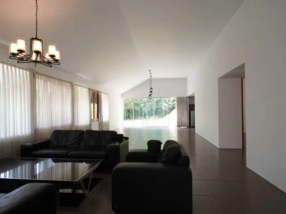 Dijual Rumah Lux Siap Huni Minimalis Modern Lokasi di Resort Dago Pakar Bandung