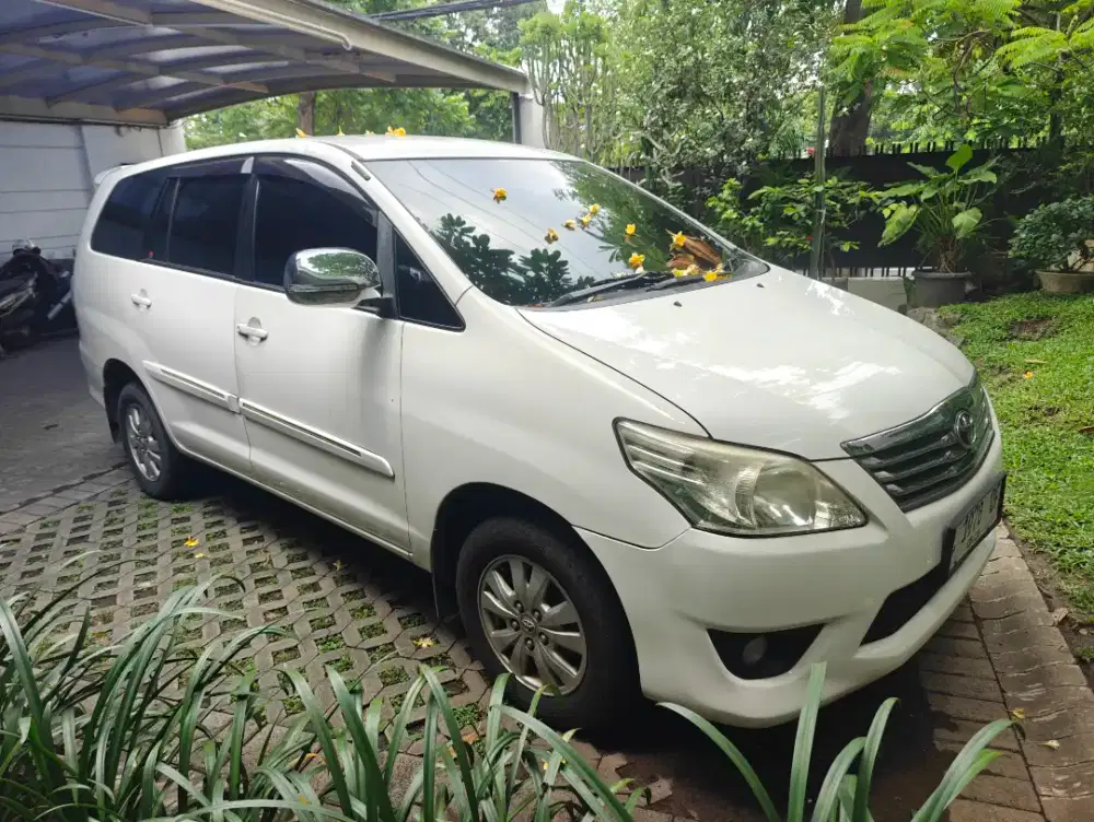 Toyota Innova Diesel 2013 Putih
