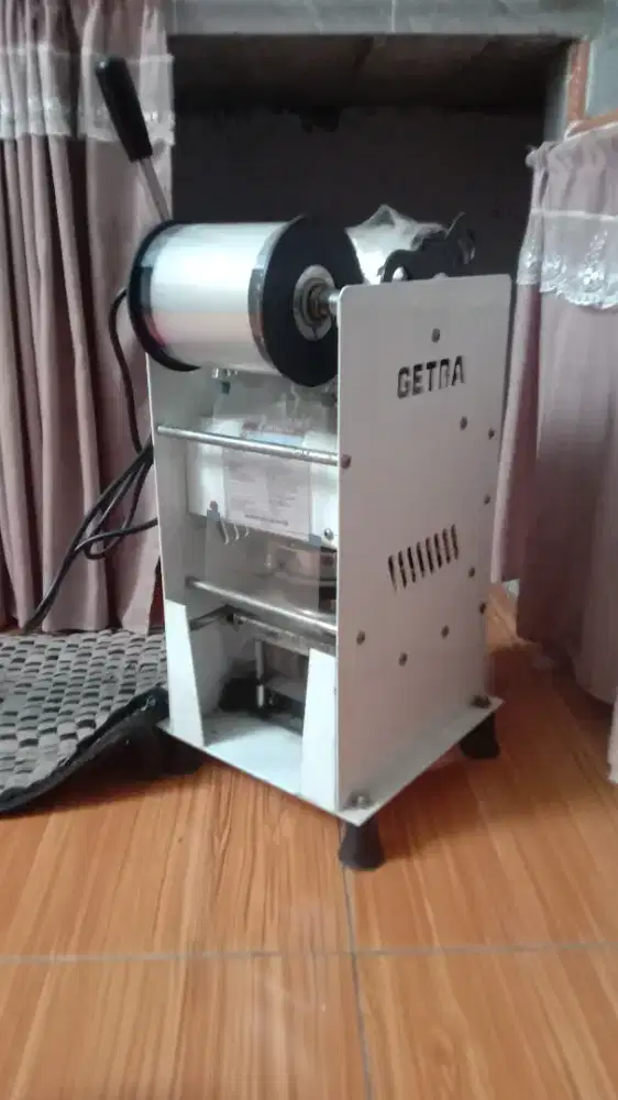 MESIN PENYEGEL GELAS PLASTIK MANUAL