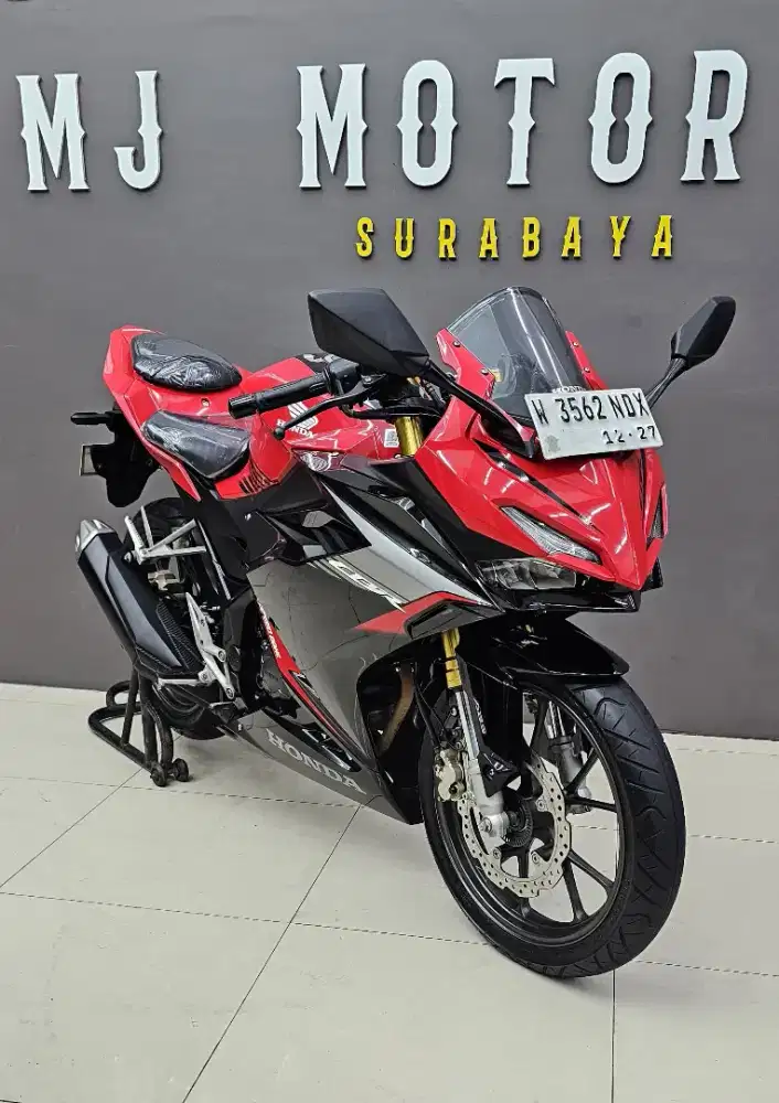 Honda CBR 150R ABS tahun 2022 // KREDIT TANPA DP