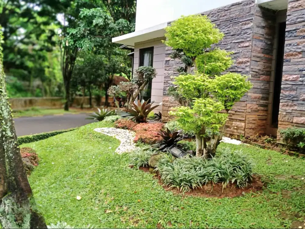 Rumah Strategis Dgn 2 Carpot di Bintaro Tangsel Am-17520