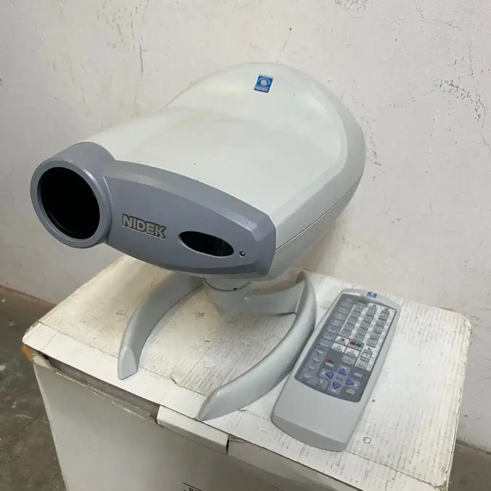 Proyektor Chart Bagan Nidek CP-770 LED Optotipe Otomatis Oftalmologi