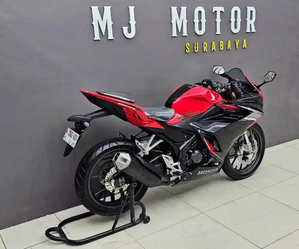 KREDIT TANPA DP // Honda CBR 150R ABS tahun 2022