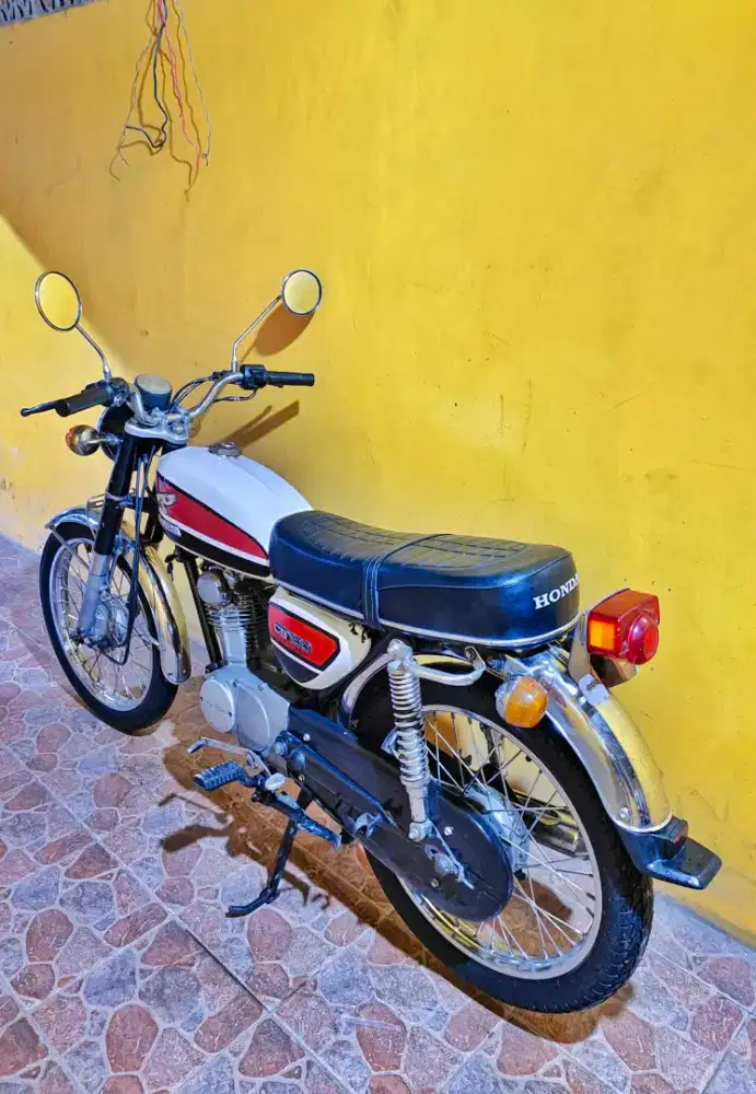 Honda CB 100 Th. 1973 CB Glatik / CB Dilan