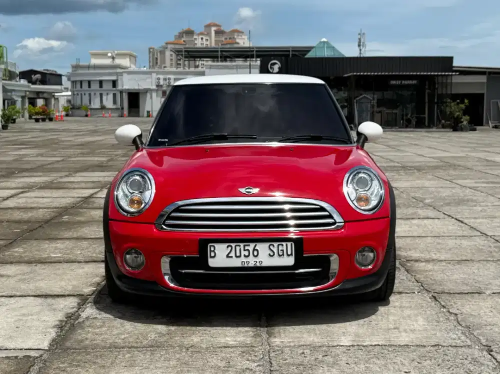 (Low km)Mini Cooper 1.6 AT. Tahun 2014. Merah. Perfect cond