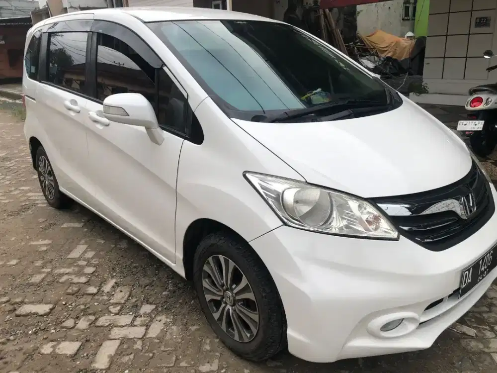 Honda Freed 2013