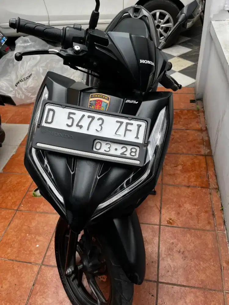Vario 125cc warna hitam doop