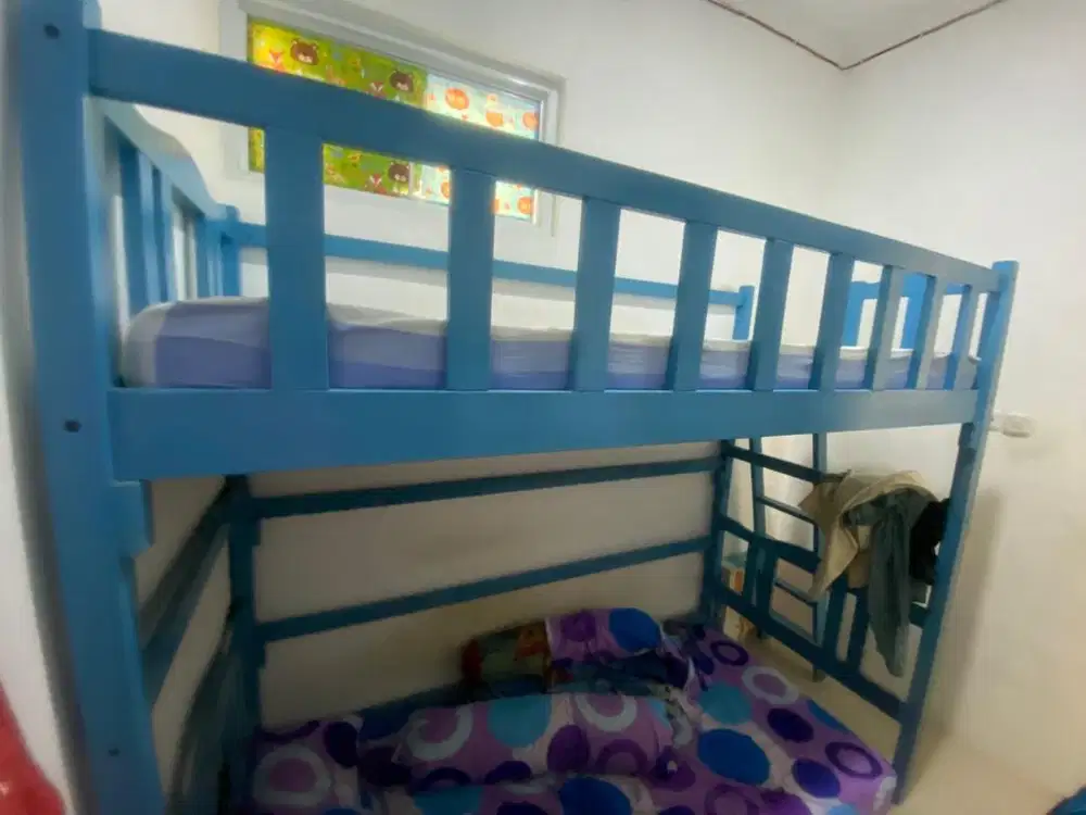 Tempat Tidur Ranjang Tingkat Susun Kayu Preloved
