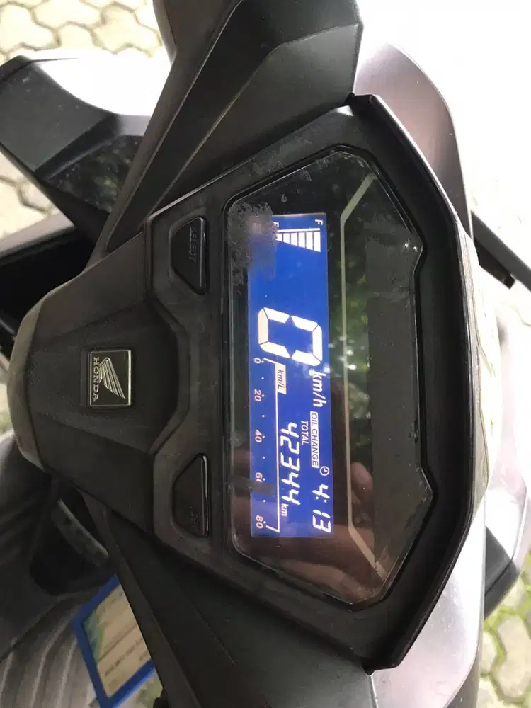 di jual vario 125 cc tahun 2019 hitam doff