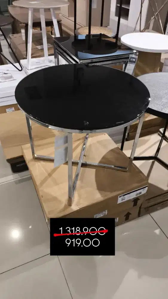 Meja kecil aesthetic