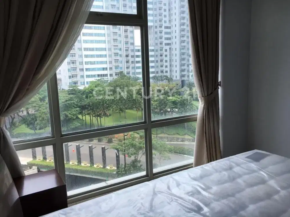 APARTEMEN ESSENCE DARMAWANGSA  PRIVATE LIFT 3BR FURNISHED CANTIK