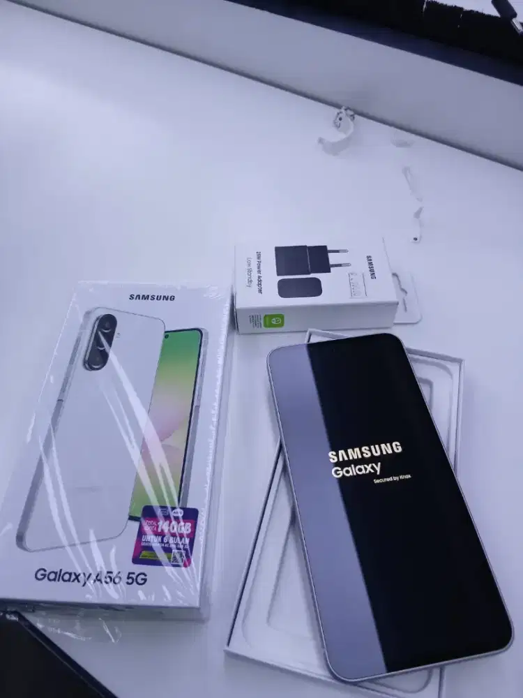 Samsung Galaxy A56 light grey 12/256 GB