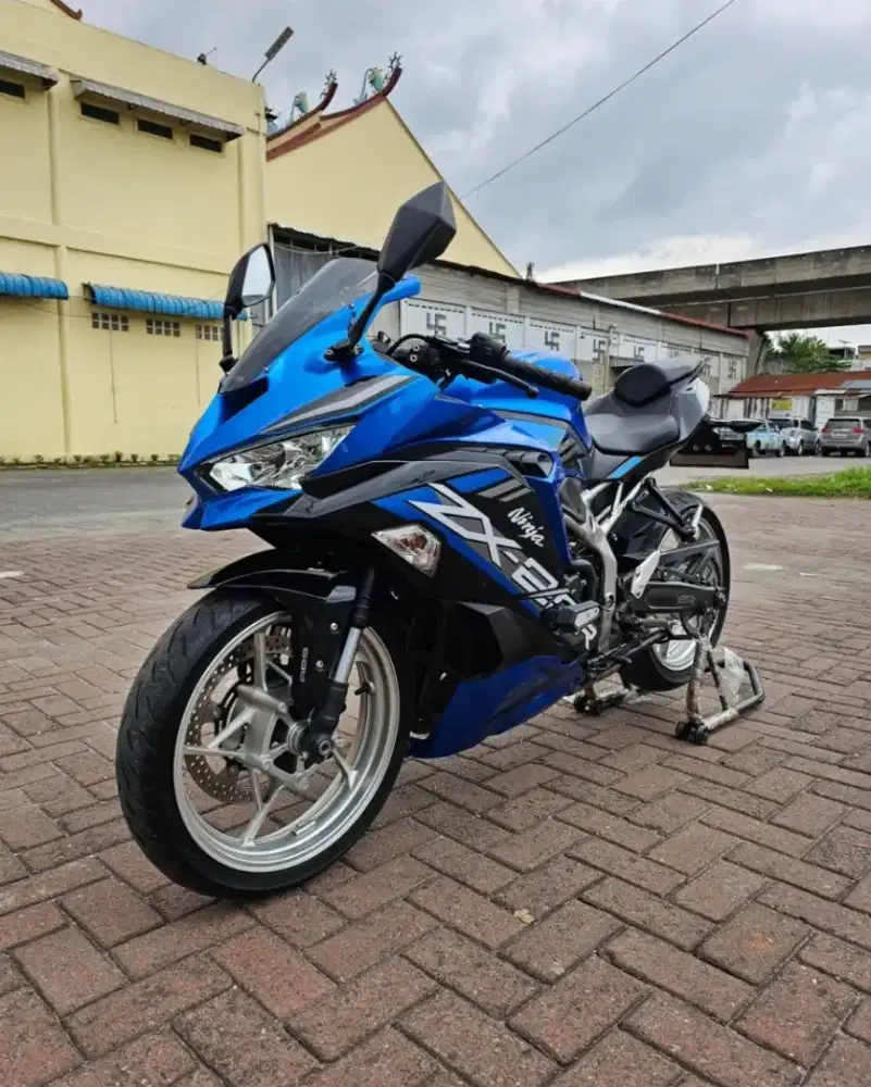 For Sale Zx25R ABS LIKE NEW