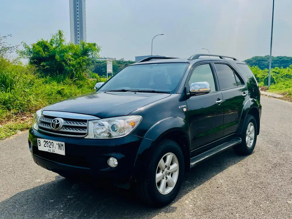 Toyota Fortuner 2009 Bensin