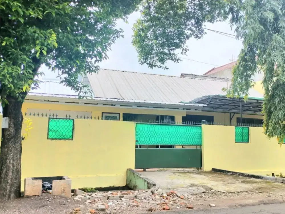 Rumah Megah Asri Hook  – Lokasi Strategis di Jalan Utama Pulo Gadung Jakarta Timur