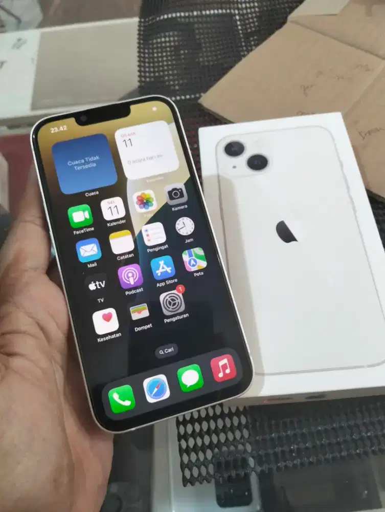 Iphone 13 128gb ibox pemakaian 1 bulan