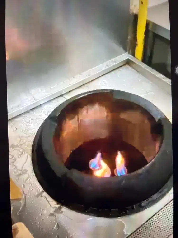 Kompor Gas Wok Kwalie Tekanan Tinggi. Bekas Restoran