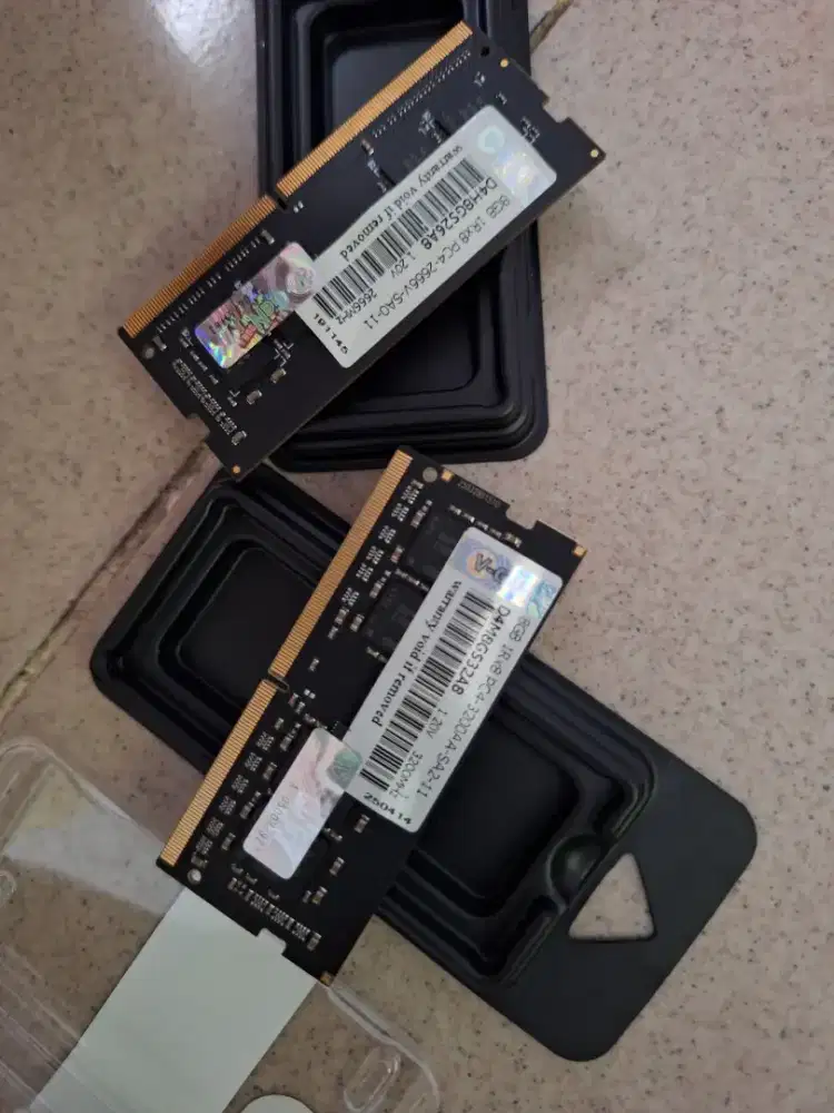 Bismillah dijual ram laptop ddr4 8gb pc2666 pc3200 kondisi ok tes oke