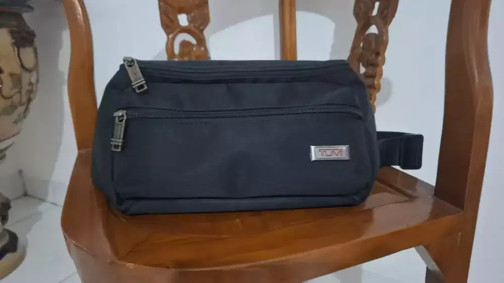 Tas Tumi Alpha Bravo Waistbag Hitam