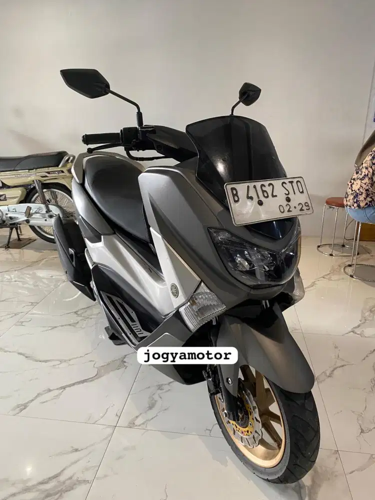 (B) yang nmax 155 cc tahun 2018 cash credit