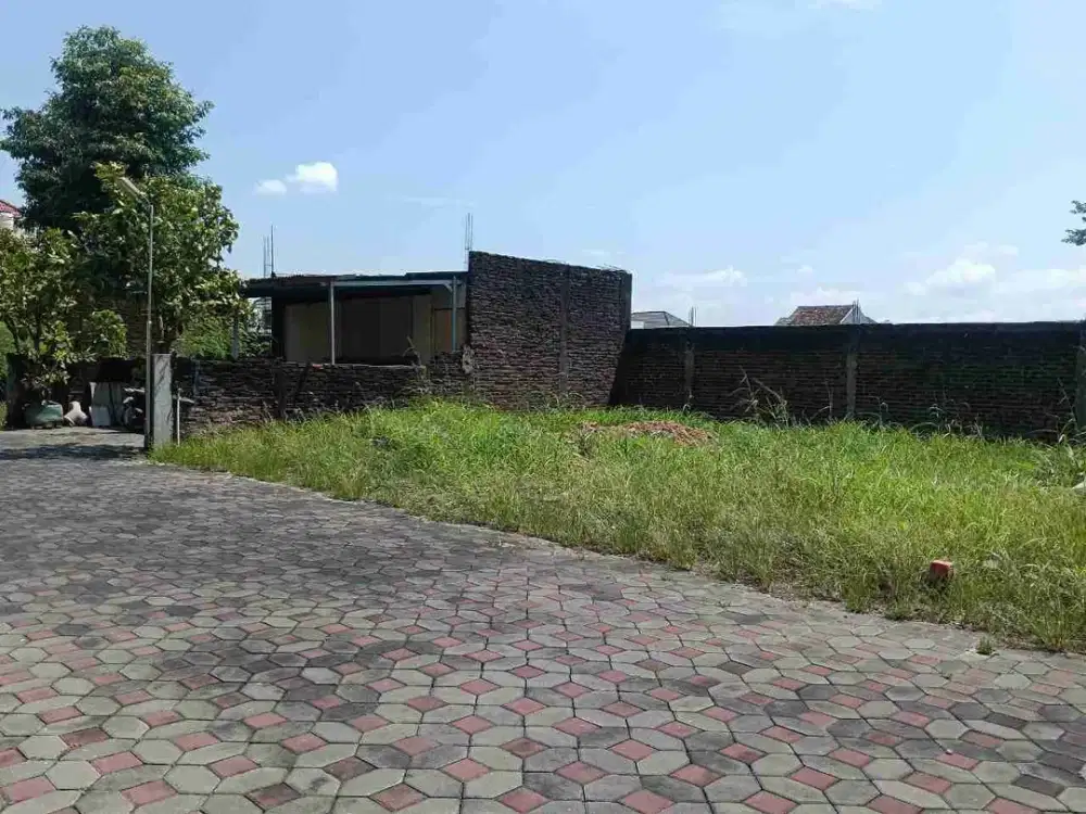 kavling dalam kompleks cluster strategis paulan Colomadu