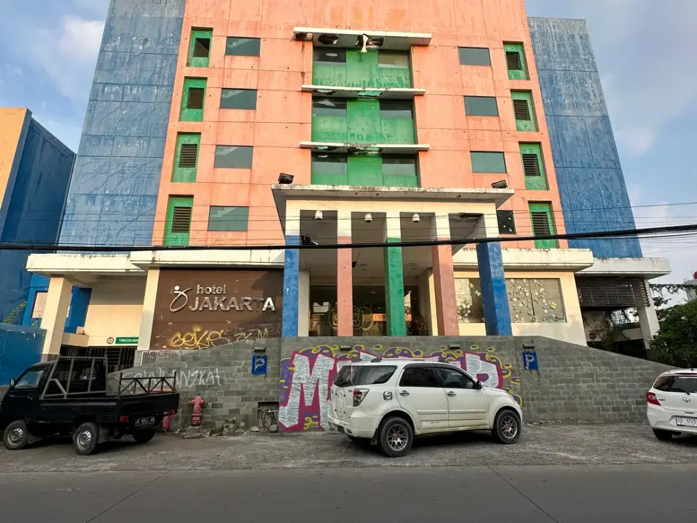 Dijual Eks. Hotel Dengan Lokasi Strategis di Jl. Ance Dg. Ngoyo