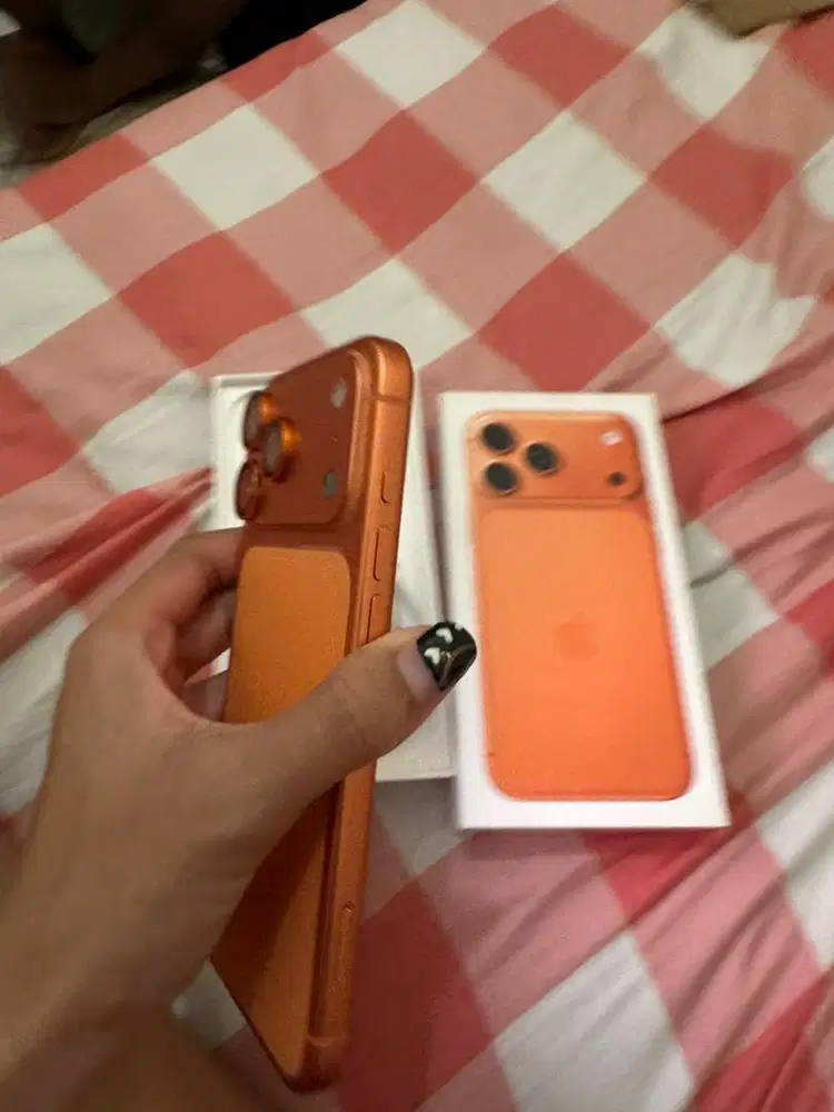 iphone 17 pro max 256 ibox baru pake sebulanan fullset