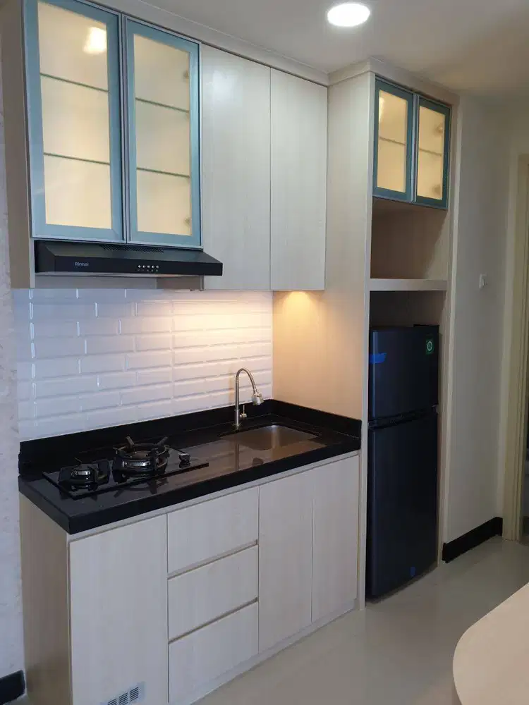 DISEWAKAN APARTEMEN AMOR PAKUWON CITY LANTAI 30 FURNISHED - CORNER