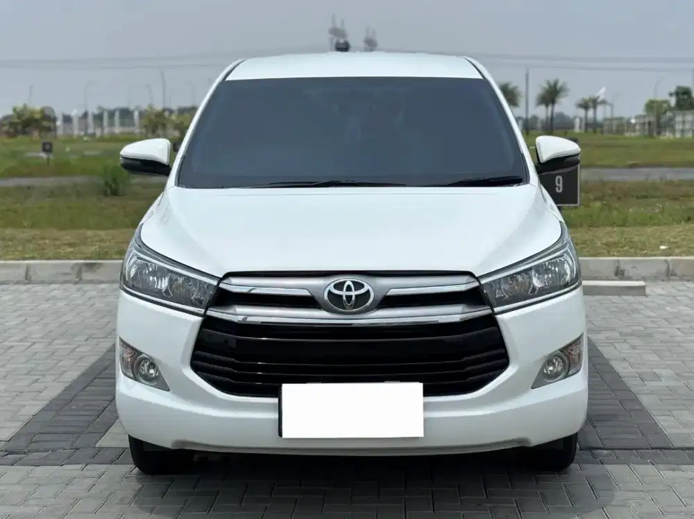 Toyota INNOVA Reborn AT th 2017