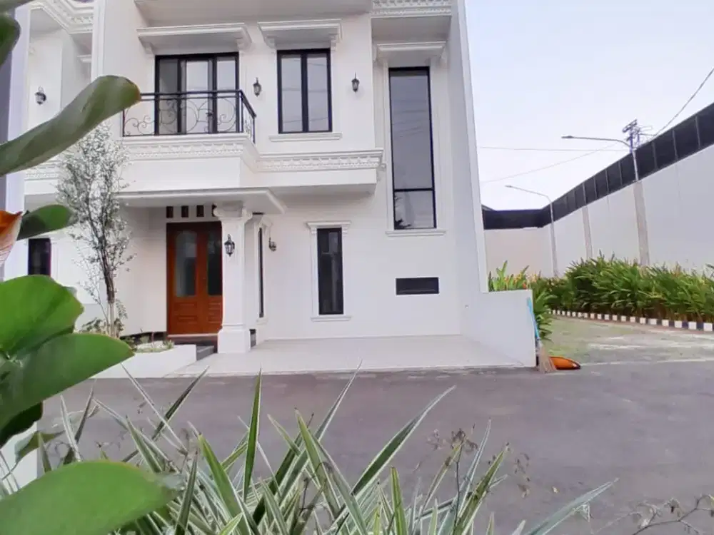 dijual rumah mewah bangunan baru dekat plaza pondok gede