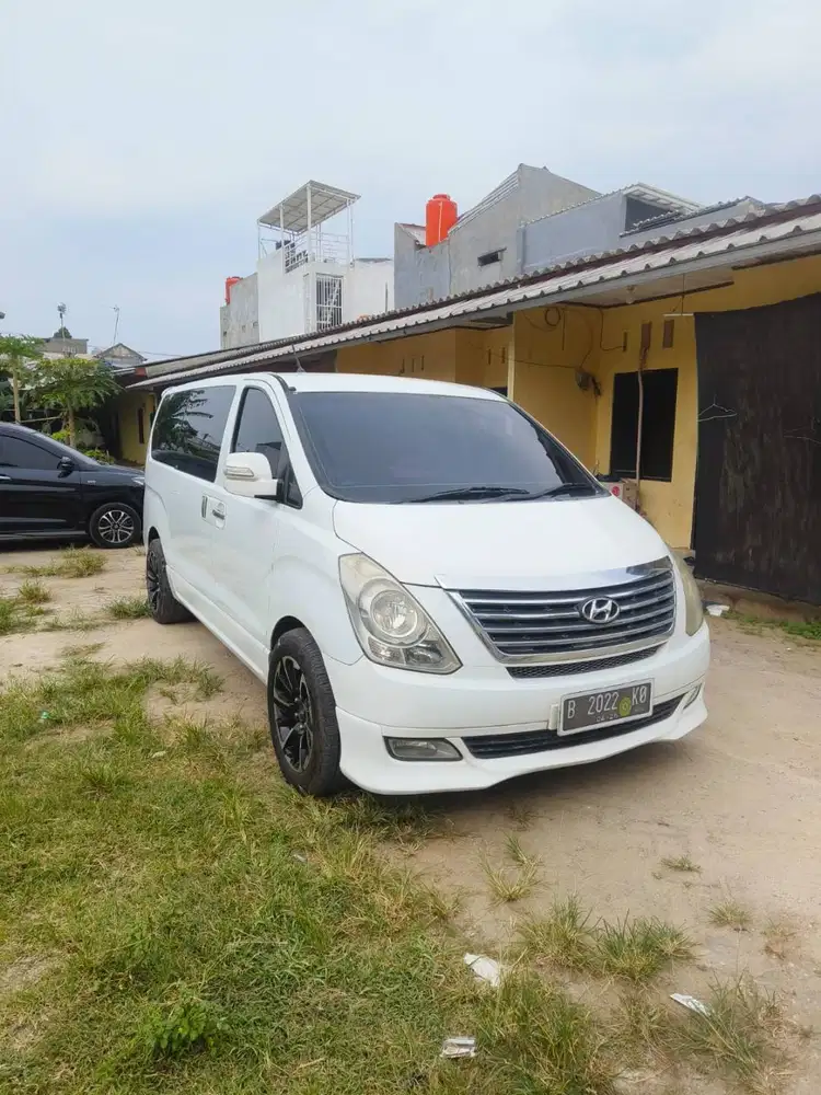 Hyundai H1 2011 bensin metik