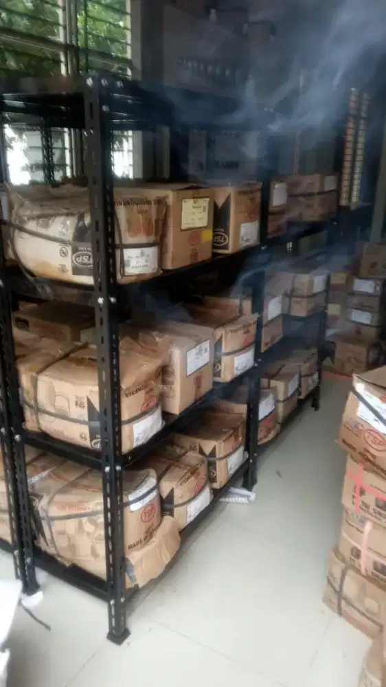 RAK BESI SIKU LUBANG SIAP KIRIM DAN COD