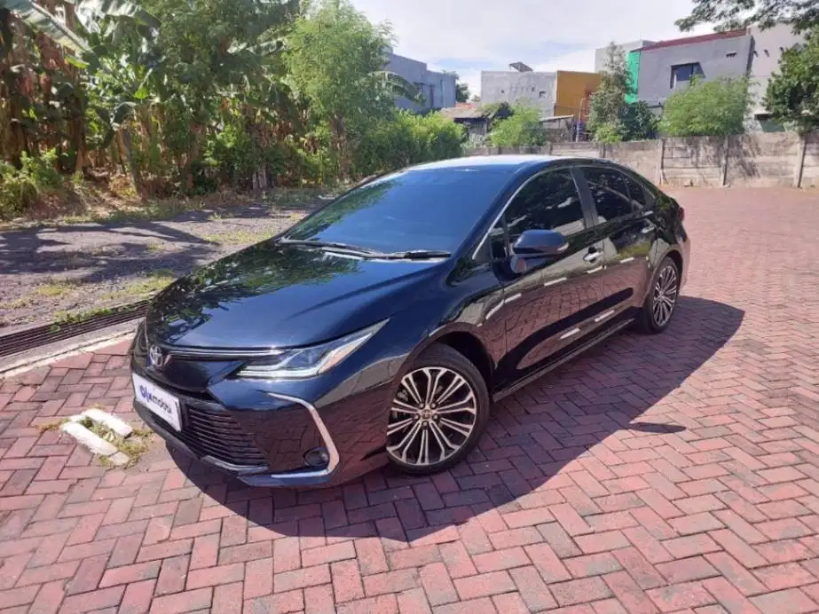 LIKE NEW Toyota Corolla Altis 1.8 V Bensin-AT 2023 LCBG