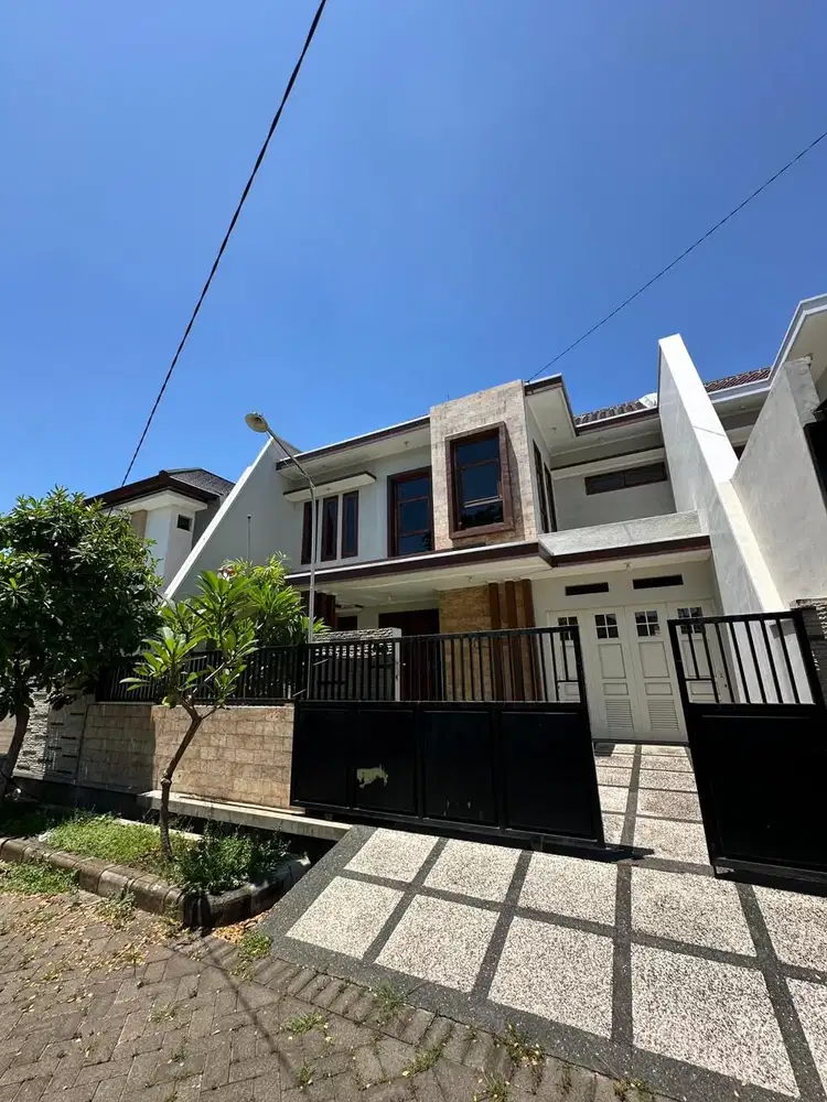 Dijual Rumah Baru 2 Lantai Manyar Tirtoyoso Utara Surabaya Timur