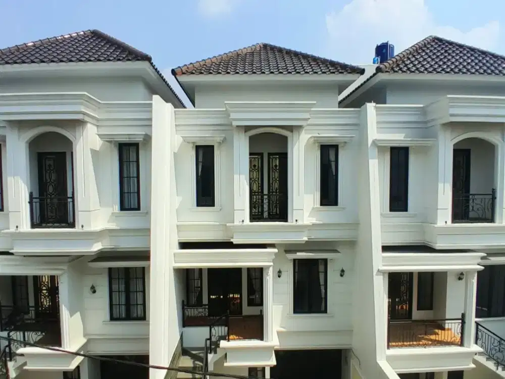 rumah cluster mewah ada rooftop di margasatwa cilandak