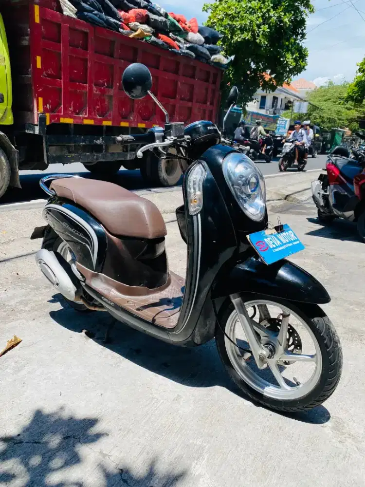 Scoopy 2016 hitam Deva motor