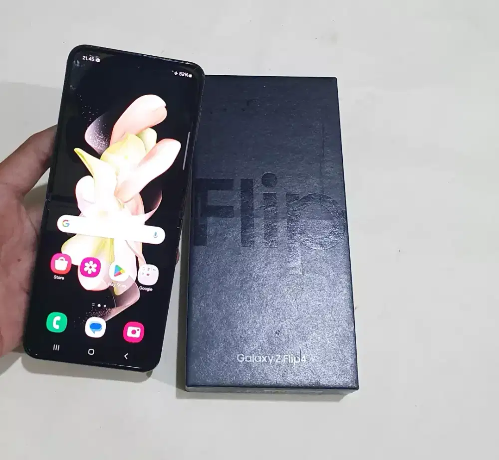 Samsung Z Flip4 5G Ram 8/256GB