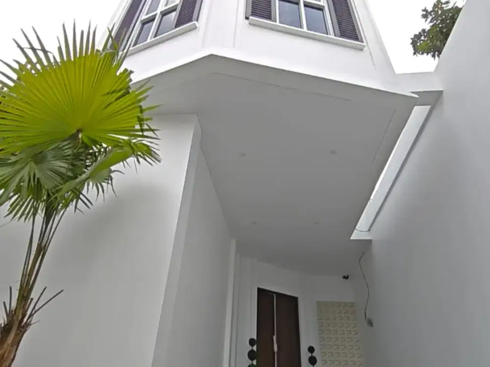 Dijual Rumah Baru Siap Huni  Di Kemang Timur Jakarta Selatan