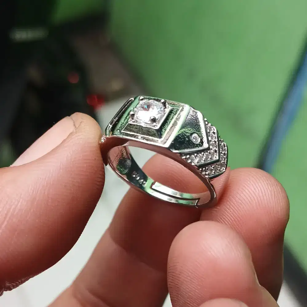 Cincin pria murah