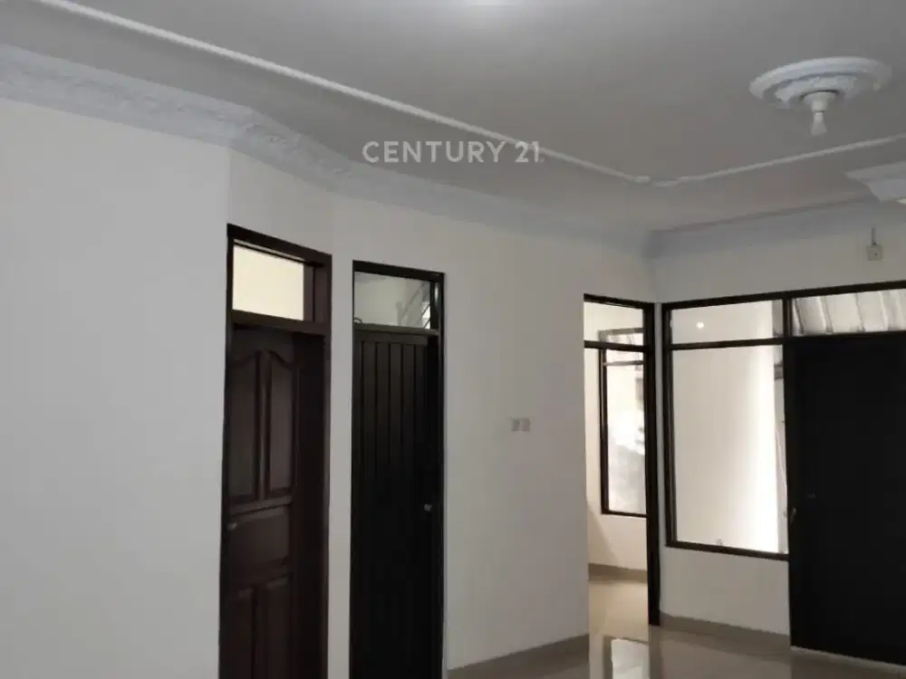 RUMAH AREA DUREN SAWIT JAKARTA TIMUR DEKAT TOL HALIM