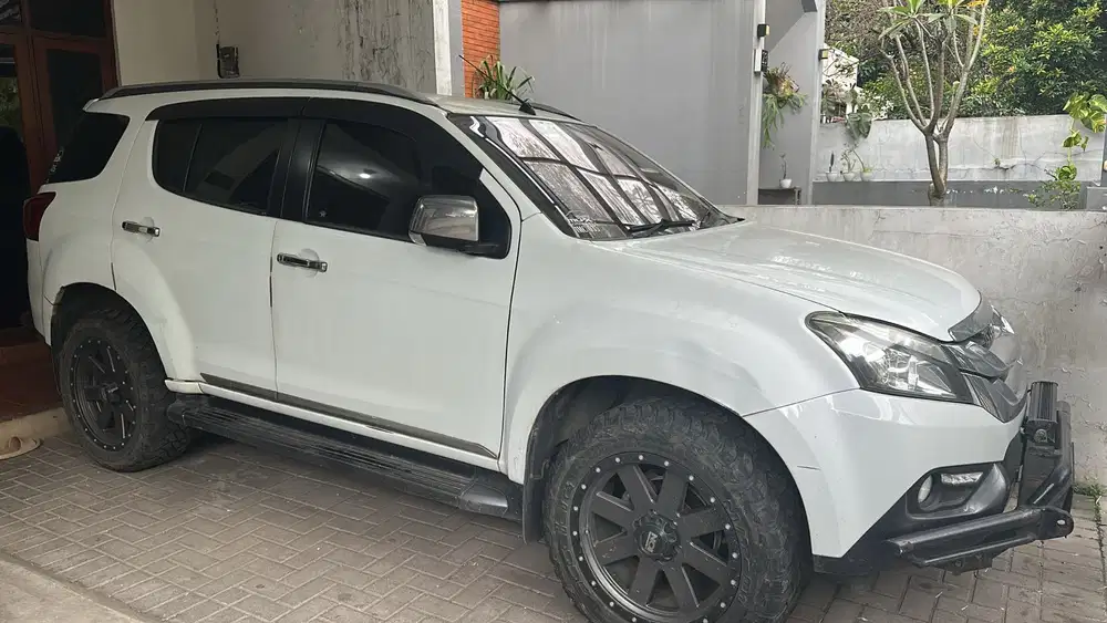 Isuzu MU-X 2015 Diesel