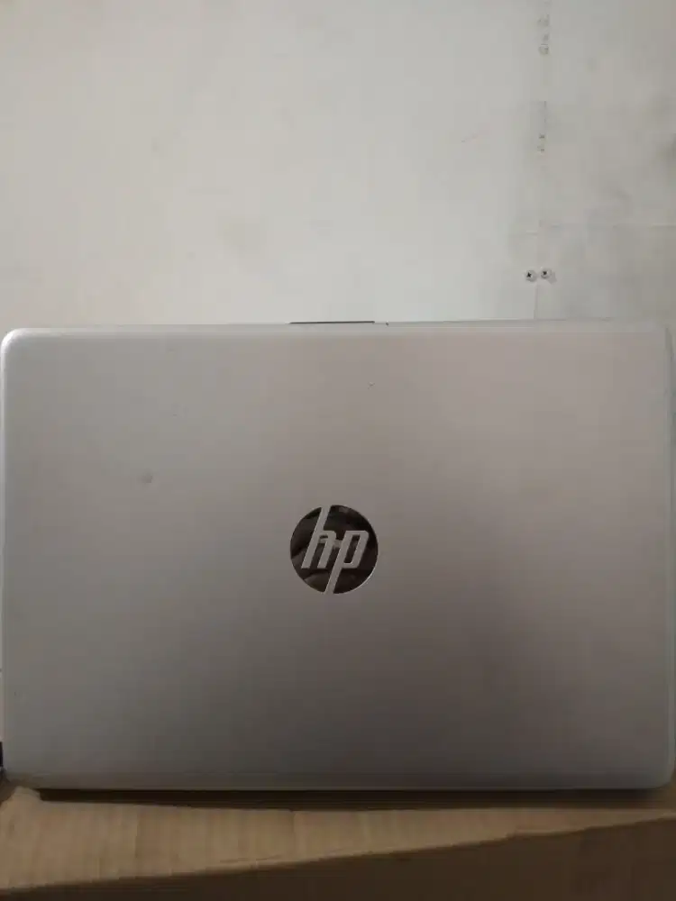 laptop HP ram 8 / ssd 256