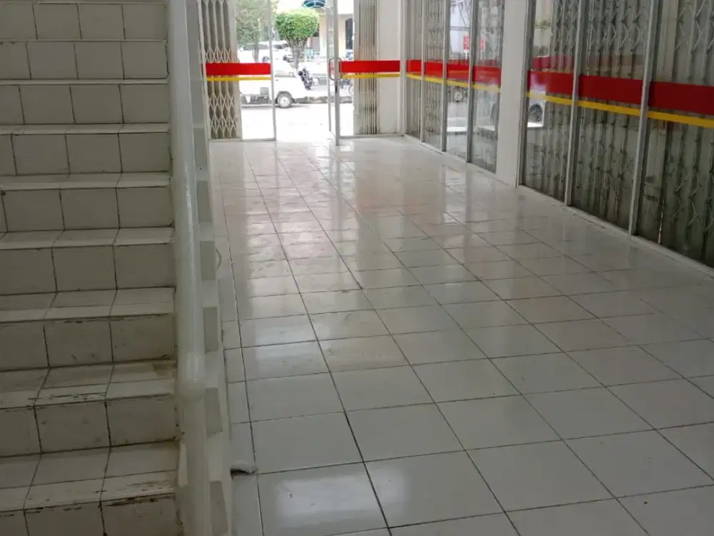 Dijual atau Disewa Ruko dicempaka mas  hook